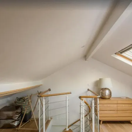 Petit Lumineux Et Atypique à 14. Apartamento Paris
