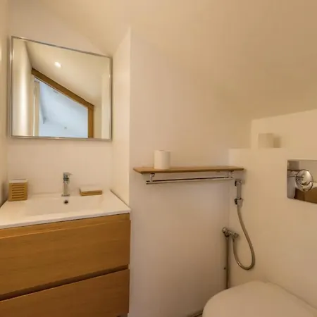 Apartamento Petit Lumineux Et Atypique à 14.